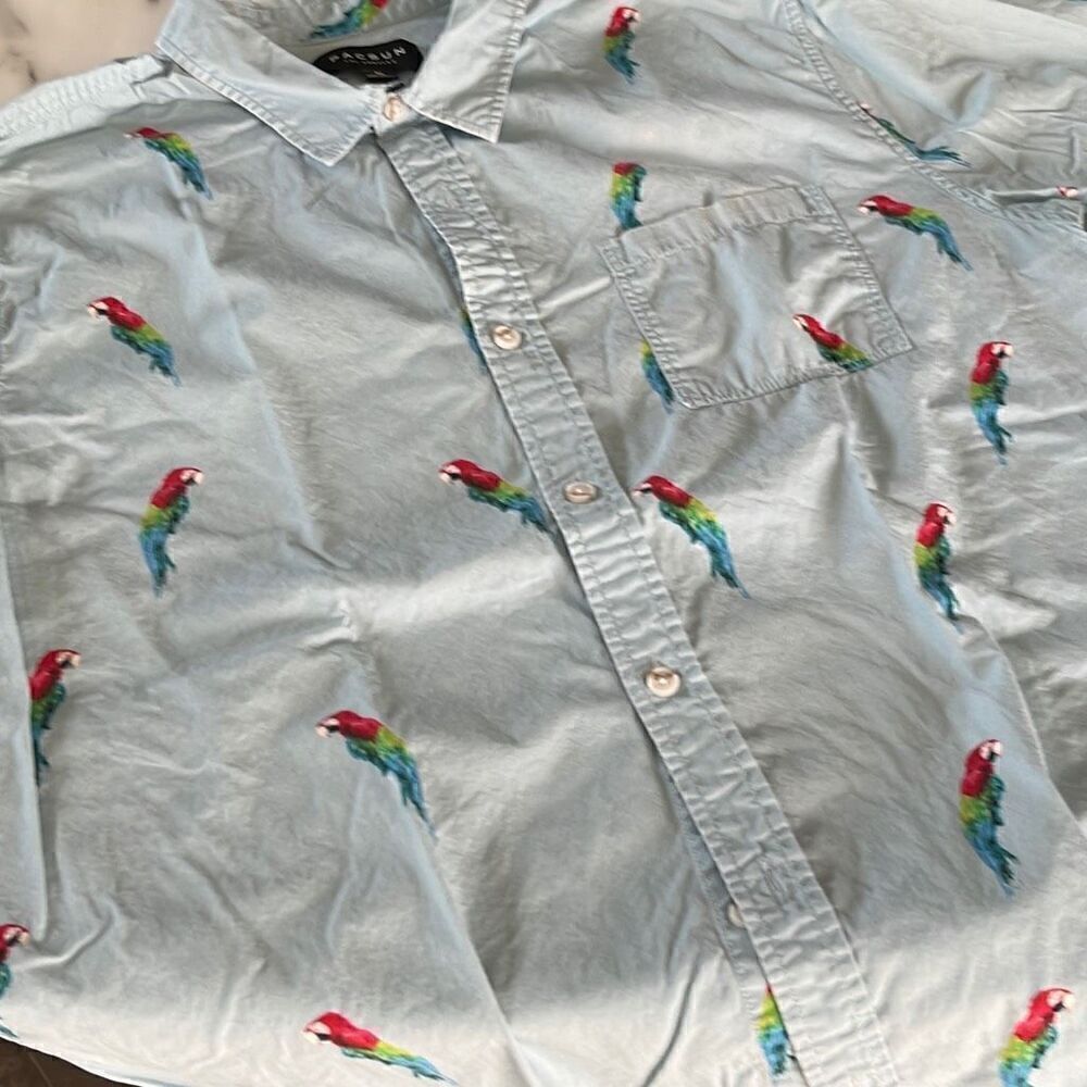 Pacsun Toucan Print Short Sleeve Button Up Sz. XL